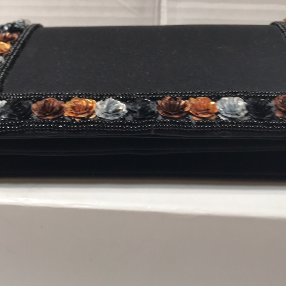 Carla March clutch with fabric strap - Picture 6 of 8